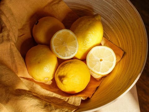 Citrus lemon 'Eureka'