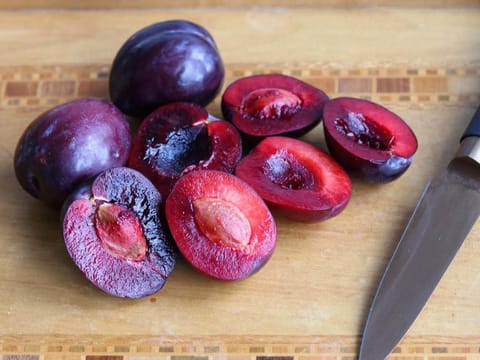 Plum 'Black Doris'