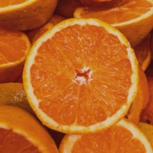 Juicy Citrus orange 'Newhall' slices. Bright orange flesh with a light rind, perfect for snacking or juicing
